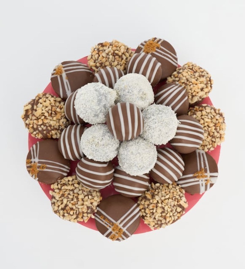 Lotus Biscoff®, Hindistan Cevizi ve Fındıklı Kekler